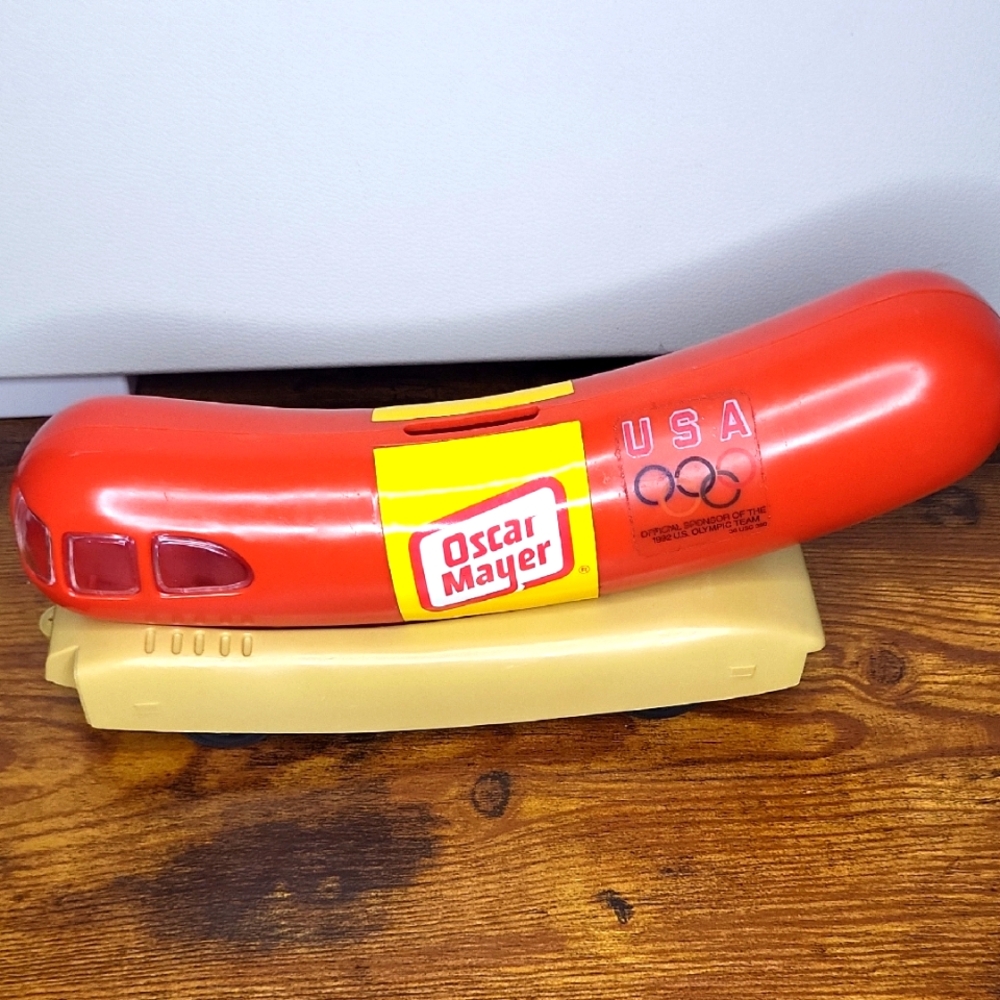 Vintage 1992 Oscar Meyer Weinermobile 10 inch Piggy Bank